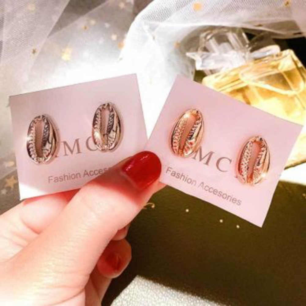 Stunning Silver Seashell Earrings